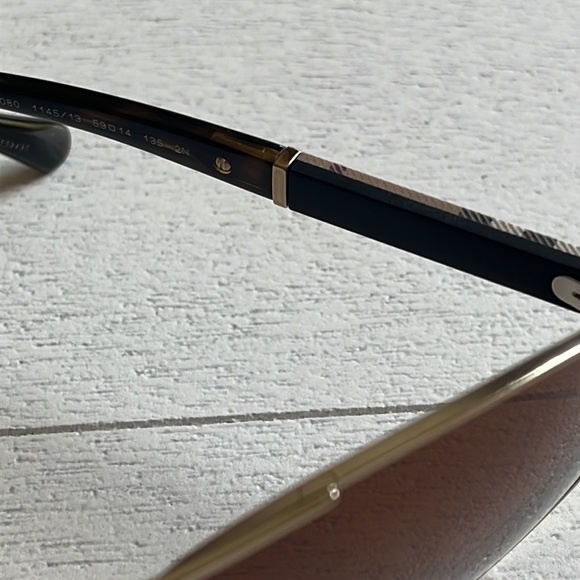 BURBERRY Eyewear Aviator Sunglasses - Picture 10 of 10